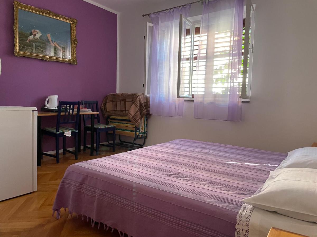 Hvar Guesthouse - Double Bedroom With Private Bathroom Jelsa  Exteriör bild